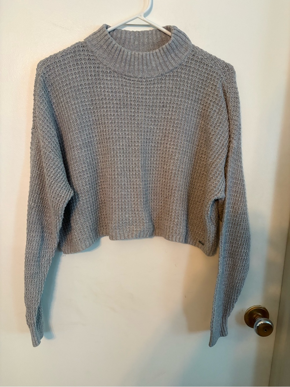 Hollister Light Gray Cropped Waffle-Knit Sweater size medium